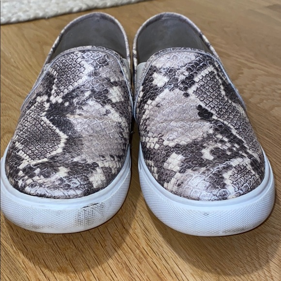 Steve Madden Flats - Picture 4 of 5